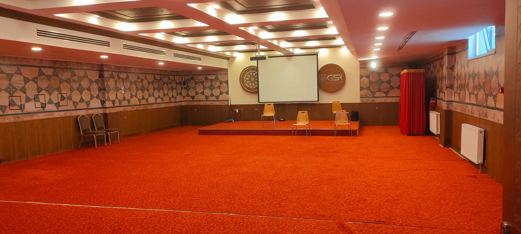 Konferans Salonu